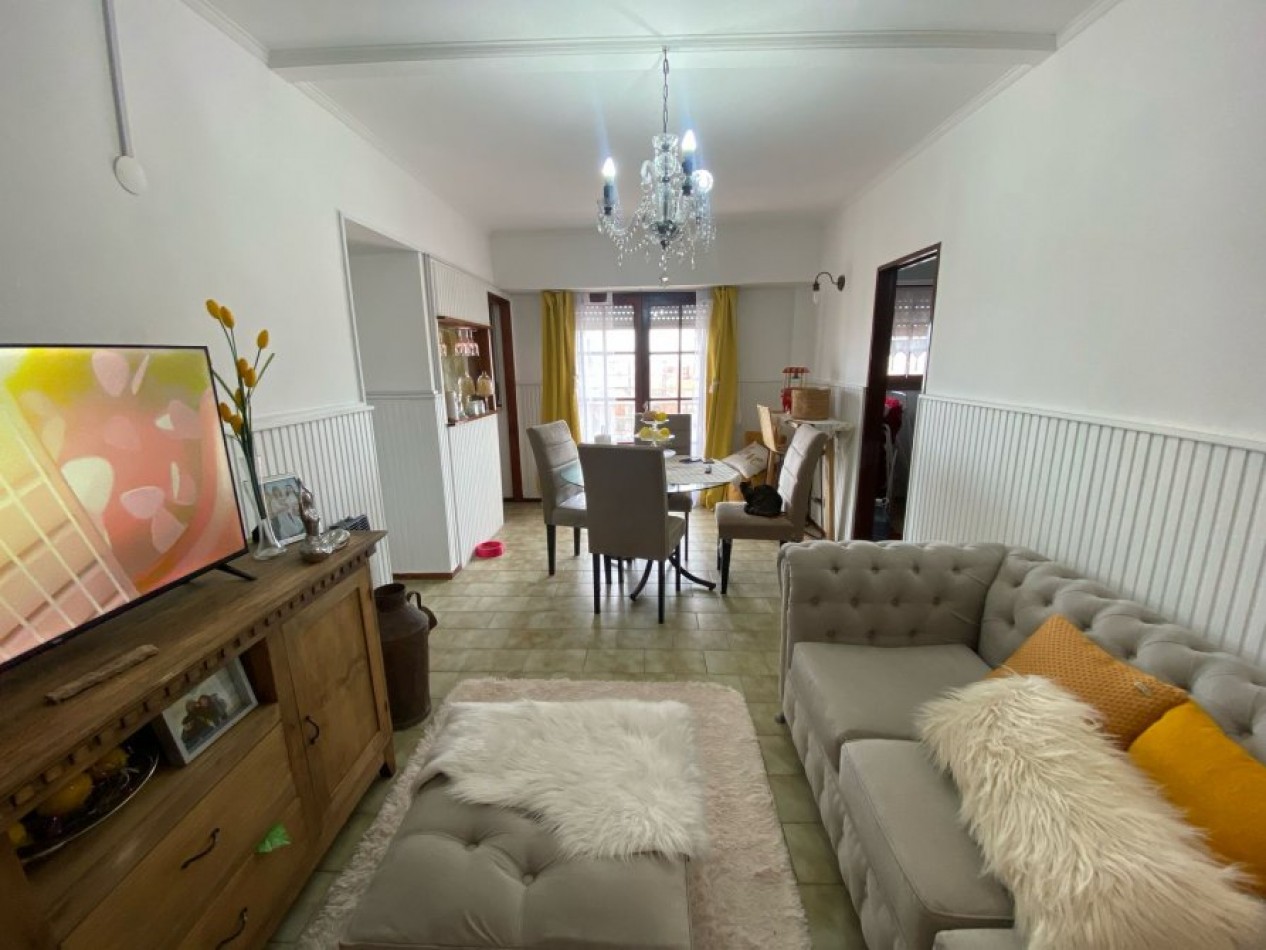 VENTA EN LA COSTA IMPORTANTE DPTO 3 AMB. FRENTE AL MAR CON ESPECTACULAR VISTA