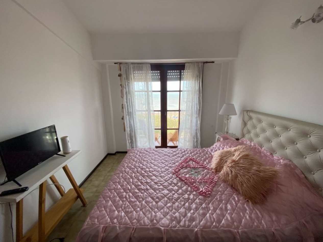 VENTA EN LA COSTA IMPORTANTE DPTO 3 AMB. FRENTE AL MAR CON ESPECTACULAR VISTA
