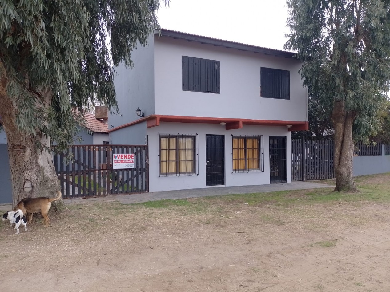 EN CONJUNTO!! CHALET MAS DEPARTAMENTOS CON PILETA