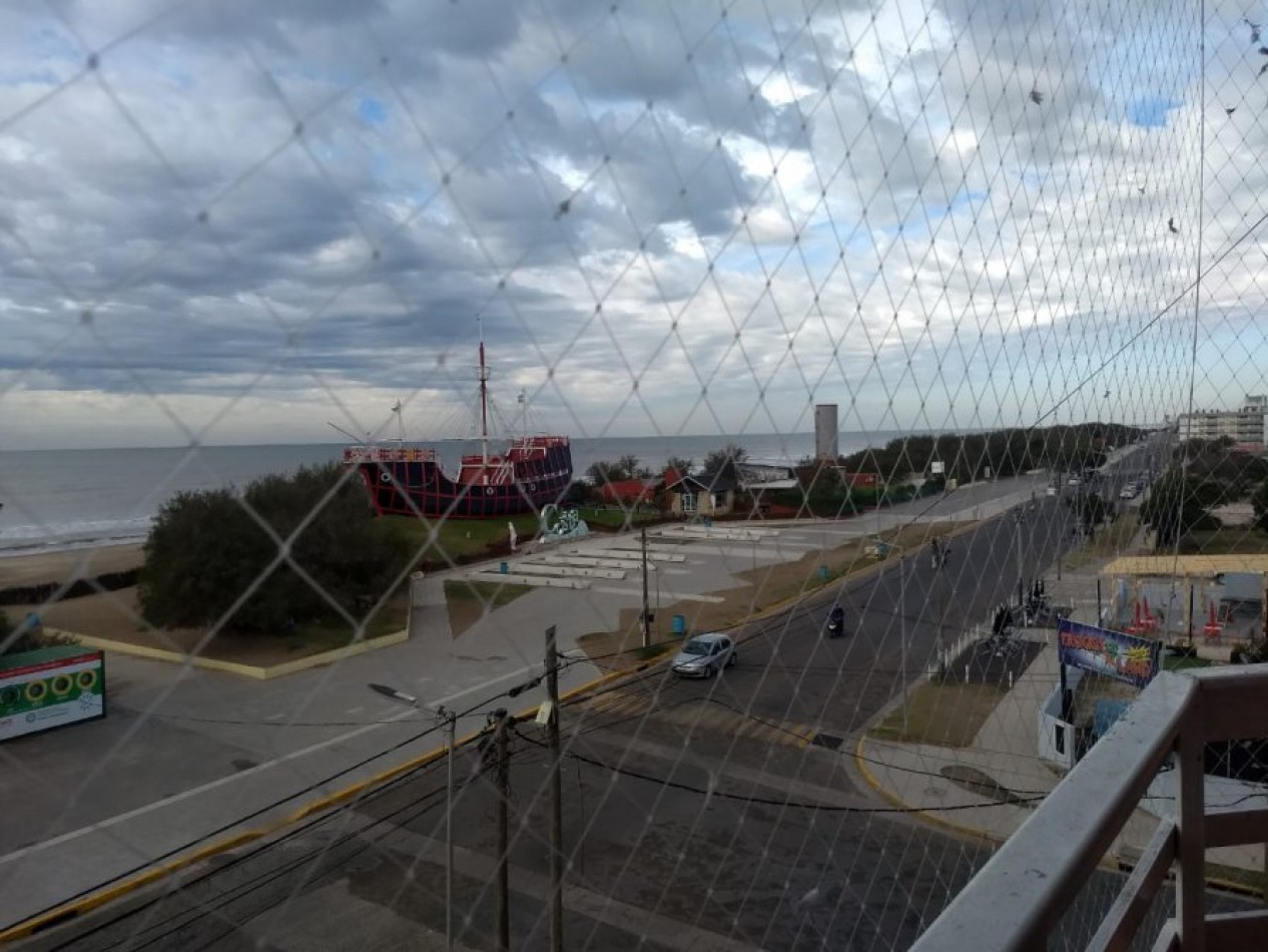 VENTA EN LA COSTA DPTO FRENTE AL MAR 2 AMB+ DORMI C/GAS NATURAL