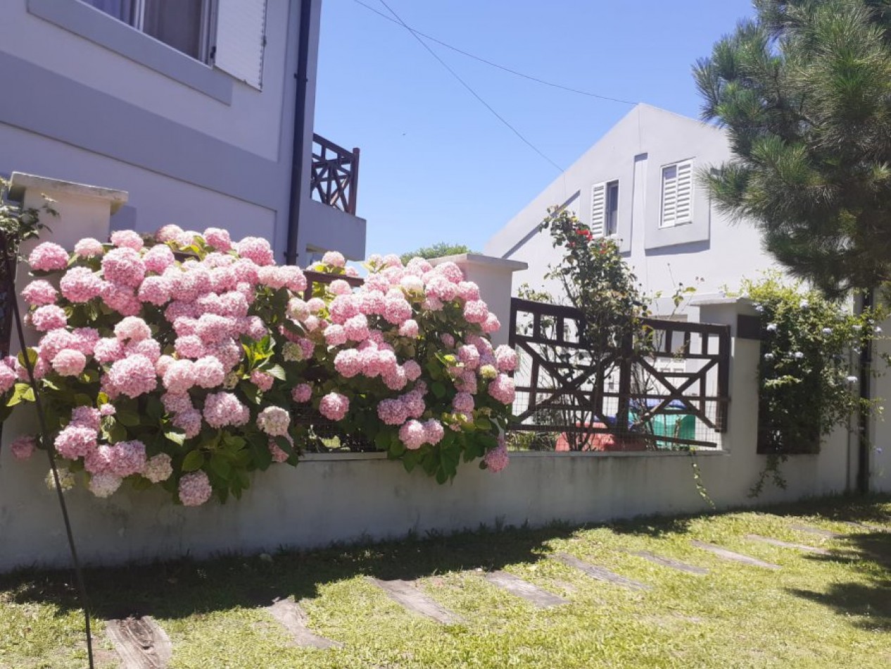 VENDE EN LA COSTA COMPLEJO TURISTICO. OPORTUNIDAD DE INVERSION