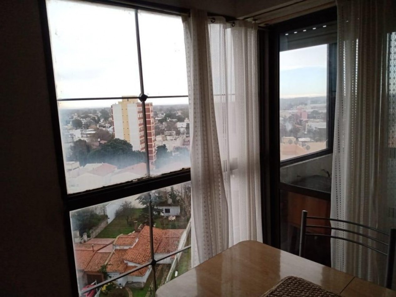 Venta en La Costa, Depto con Hermosa Vista Al Mar y Ciudad