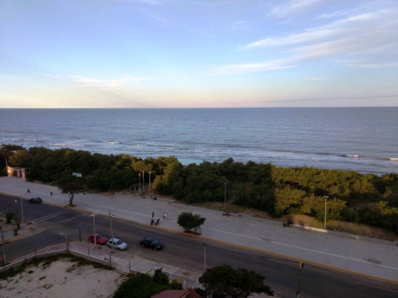 DEPARTAMENTO EN VENTA 2 AMBIENTES, VISTA AL MAR, GAS NATURAL, EXCELENTE UBICACION