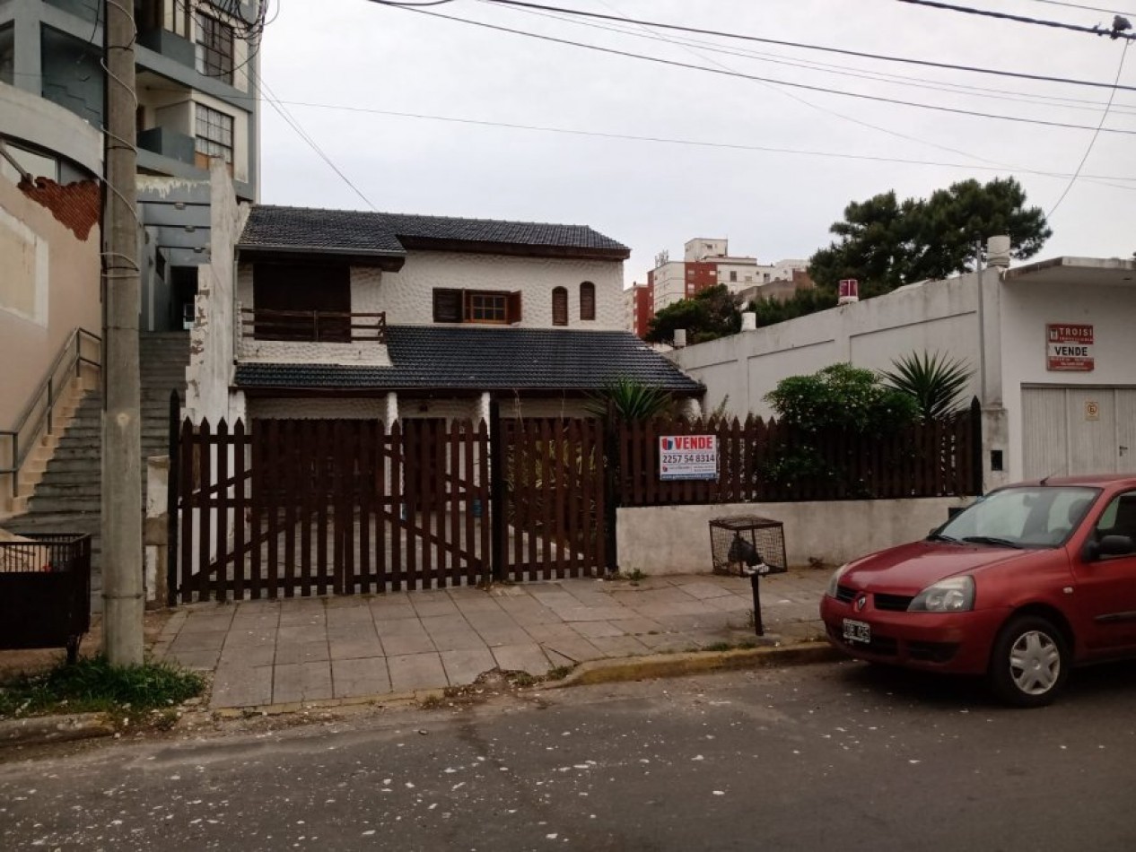 VENTA EN SANTA TERESITA, CASA 5 AMB. EXC UBICACION, S/LOTE 400M2 A ZONA CENTRO ¡OPORTUNIDAD!