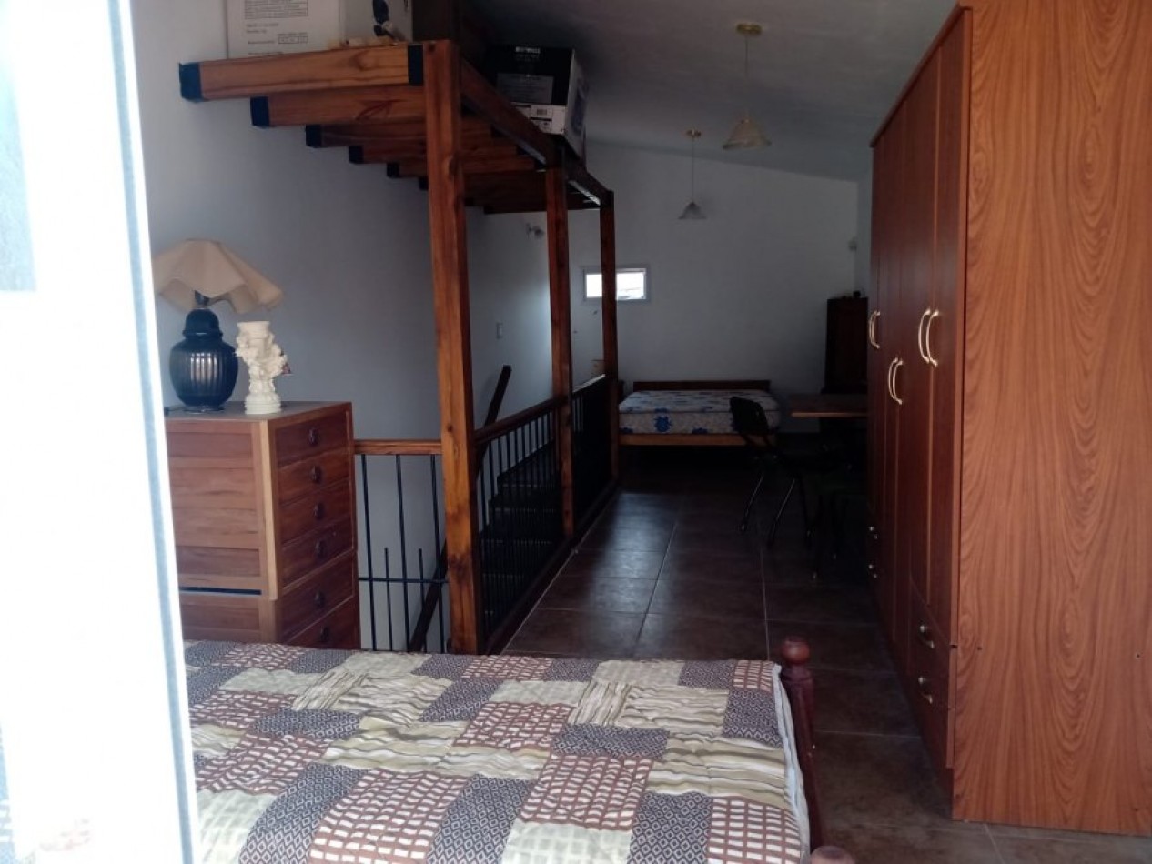 VENTA EN SANTA TERESITA, CASA 4 AMBIENTES CON PARQUE, 200M2 APROX.