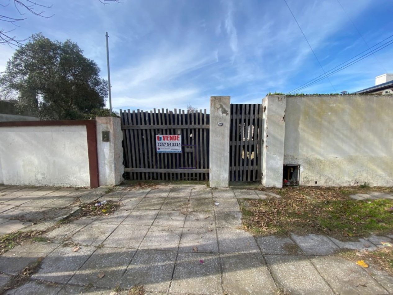 VENTA EN LA COSTA 2 casas a reciclar sobre lo de 10x40 ¡OPORTUNIDAD! A INVERSIONISTA