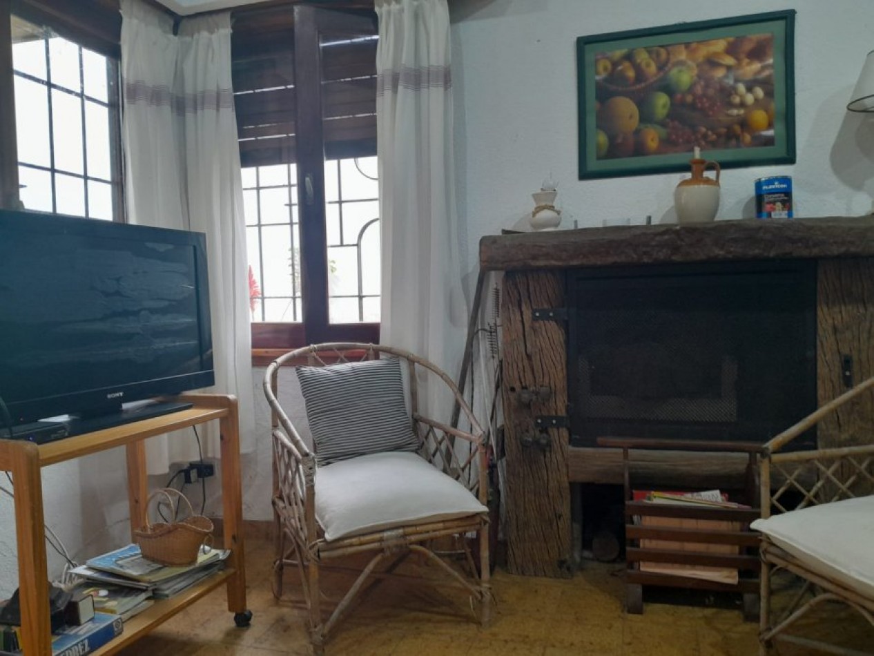 Venta Chalet en La Costa, 3 Ambientes con Garaje y Quincho