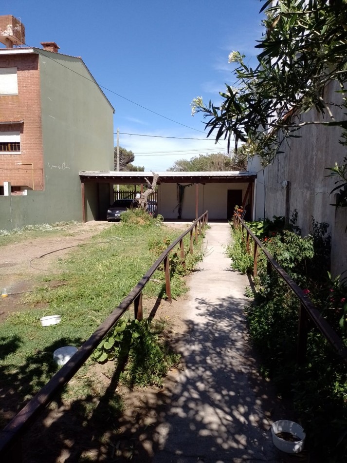 2 LOTES JUNTOS CON SALIDA AL MAR + SUPERFICIE CONSTRUIDA