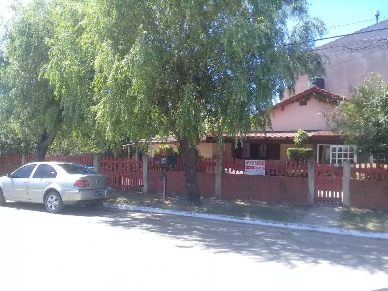 CHALET 3 AMBIENTES + DEPTO 2 AMBIENTES