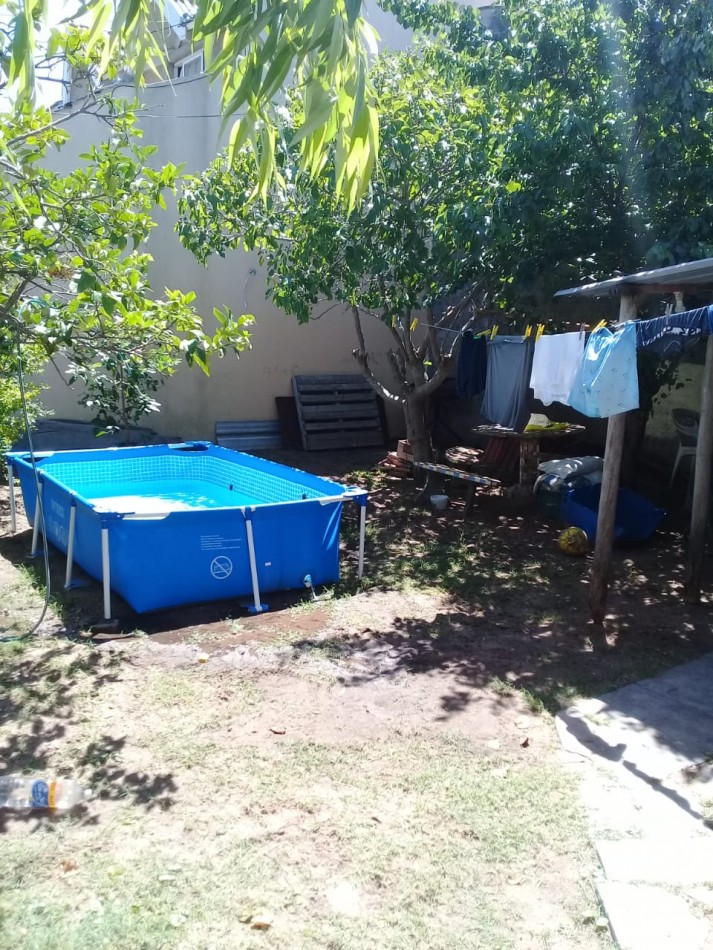 CHALET 3 AMBIENTES + DEPTO 2 AMBIENTES