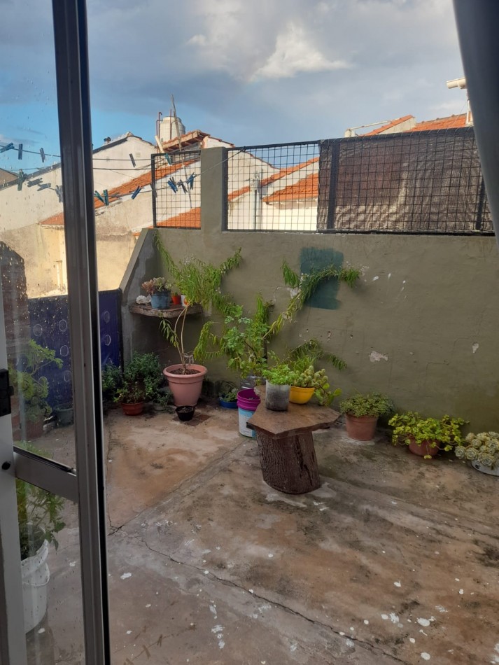 LOCAL Y DEPARTAMENTOS