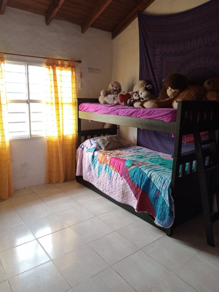 CHALET 3 AMBIENTES CON FONDO LIBRE