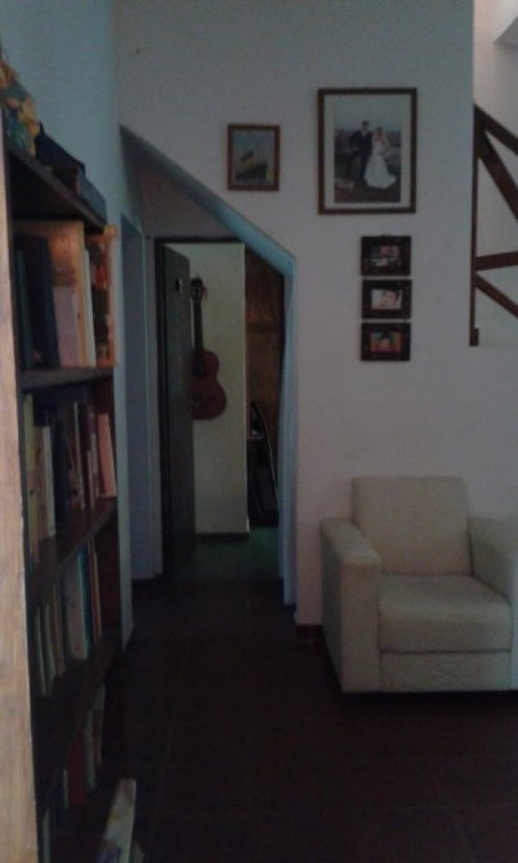 CASA + DEPTO EN VENTA EN MAR DEL TUYU SOBRE LOTE 12X50