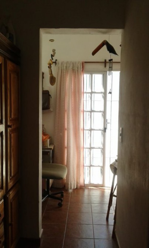 CASA + DEPTO EN VENTA EN MAR DEL TUYU SOBRE LOTE 12X50