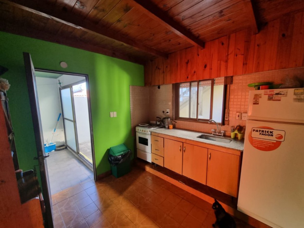 REGIA CASA DE 3 AMB. + DEPARTAMENTO ( IDEAL RENTA ) A 300 METROS DE PLAYA C/GAS NATURAL