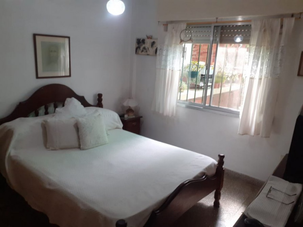 VENDO CASA DE 5 AMBIENTES, EN LA COSTA TODOS LOS SERVICIOS