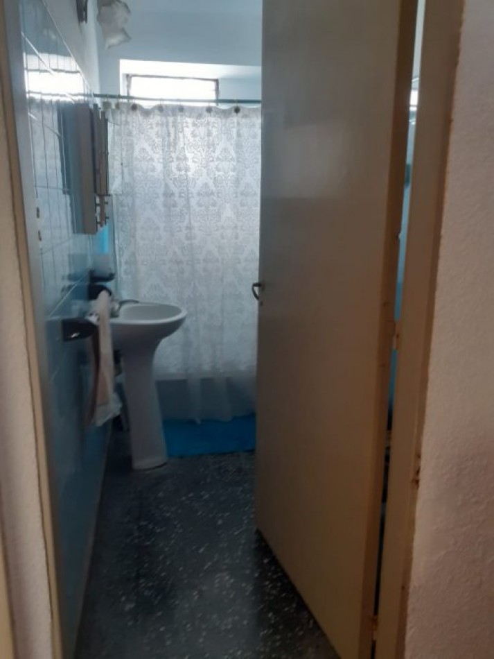 VENDO CASA DE 5 AMBIENTES, EN LA COSTA TODOS LOS SERVICIOS