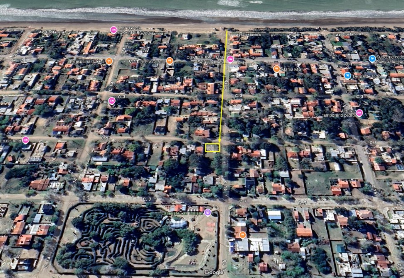 VENTA EN LA COSTA LOTE EN ESQ. ALTO Y CON MEJORAS, CERCA DEL MAR