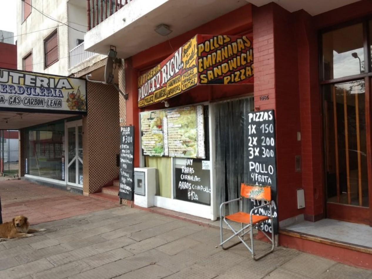 VENTA EN LA COSTA LOCAL CON VIVIENDA