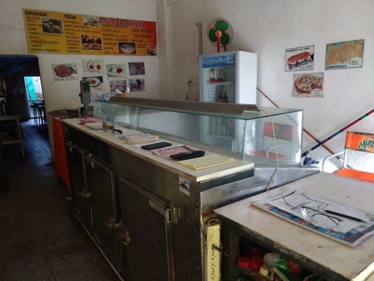 VENTA EN LA COSTA LOCAL CON VIVIENDA