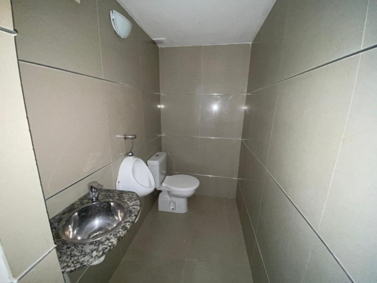 IMPORTANTE LOCAL INMEJORABLE UBICACION SOBRE PEATONAL, ALTA RENTA OPORTUNIDAD