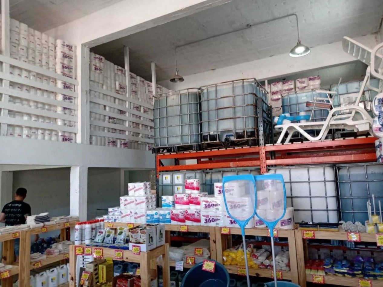 LOCAL + DEPOSITO 600M2 SOBRE AV. PRINCIPAl.