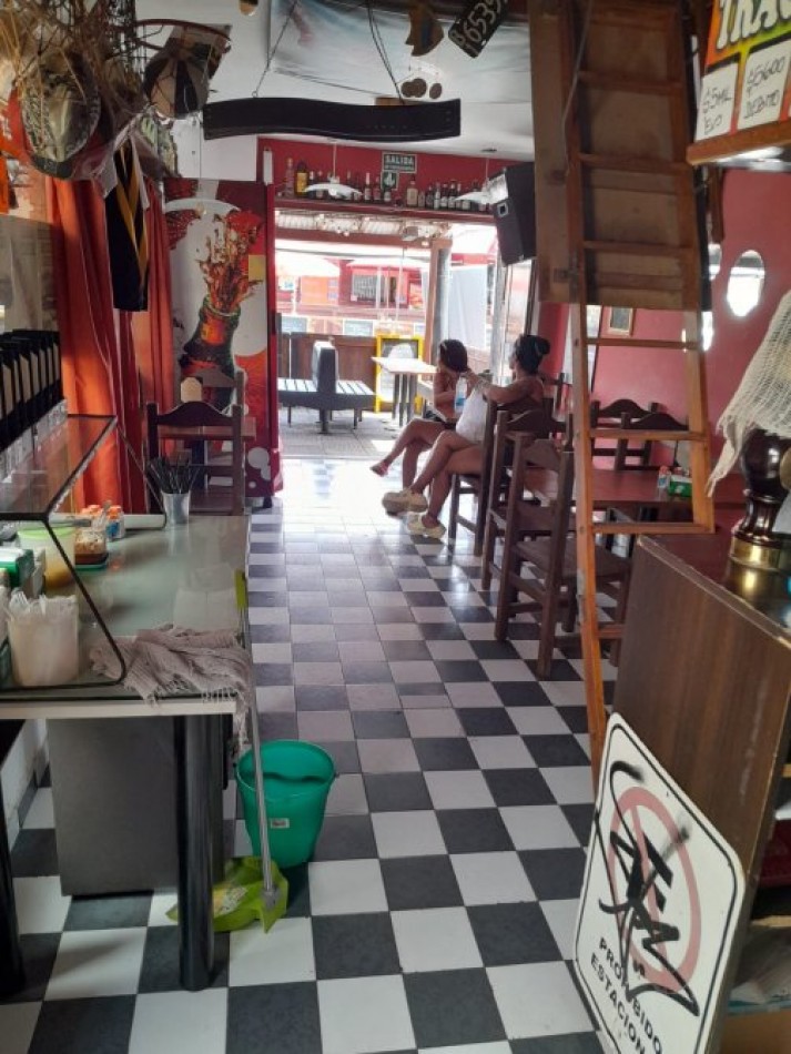 VENDO EN LA COSTA, GALERIA EN BLOCK, EXCELENTE INVERSION, ALTA RENTA