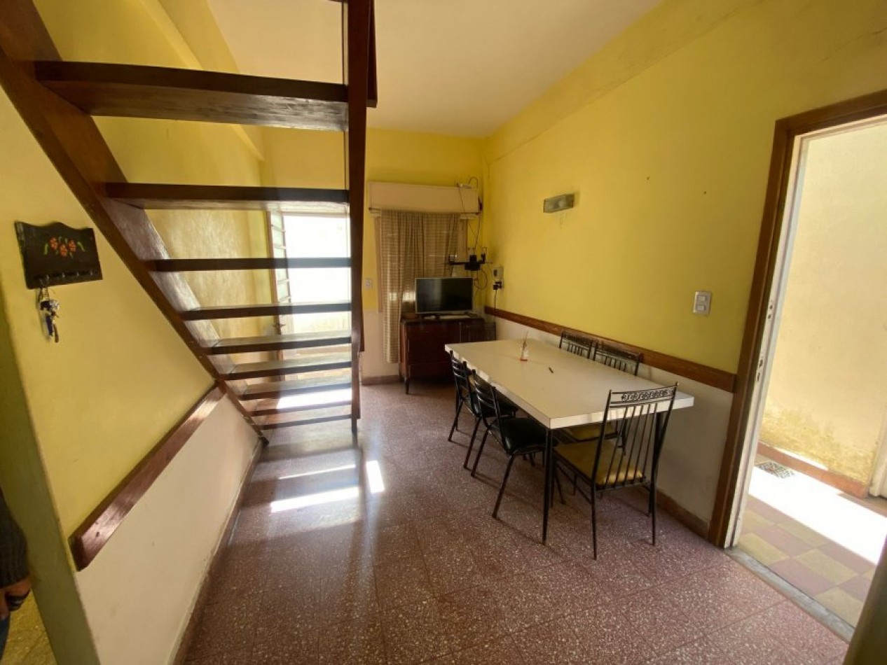 VENTA EN LA COSTA PH 4 AMBIENTES, ZONA CENTRO CERCA DEL MAR.