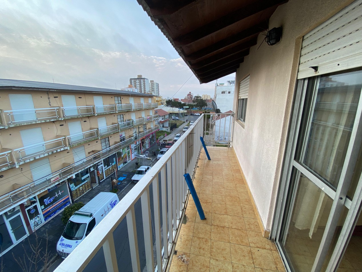VENTA EN SANTA TERESITA AMPLIO DEPTO 2 AMBIENTES, CERCA DEL MAR