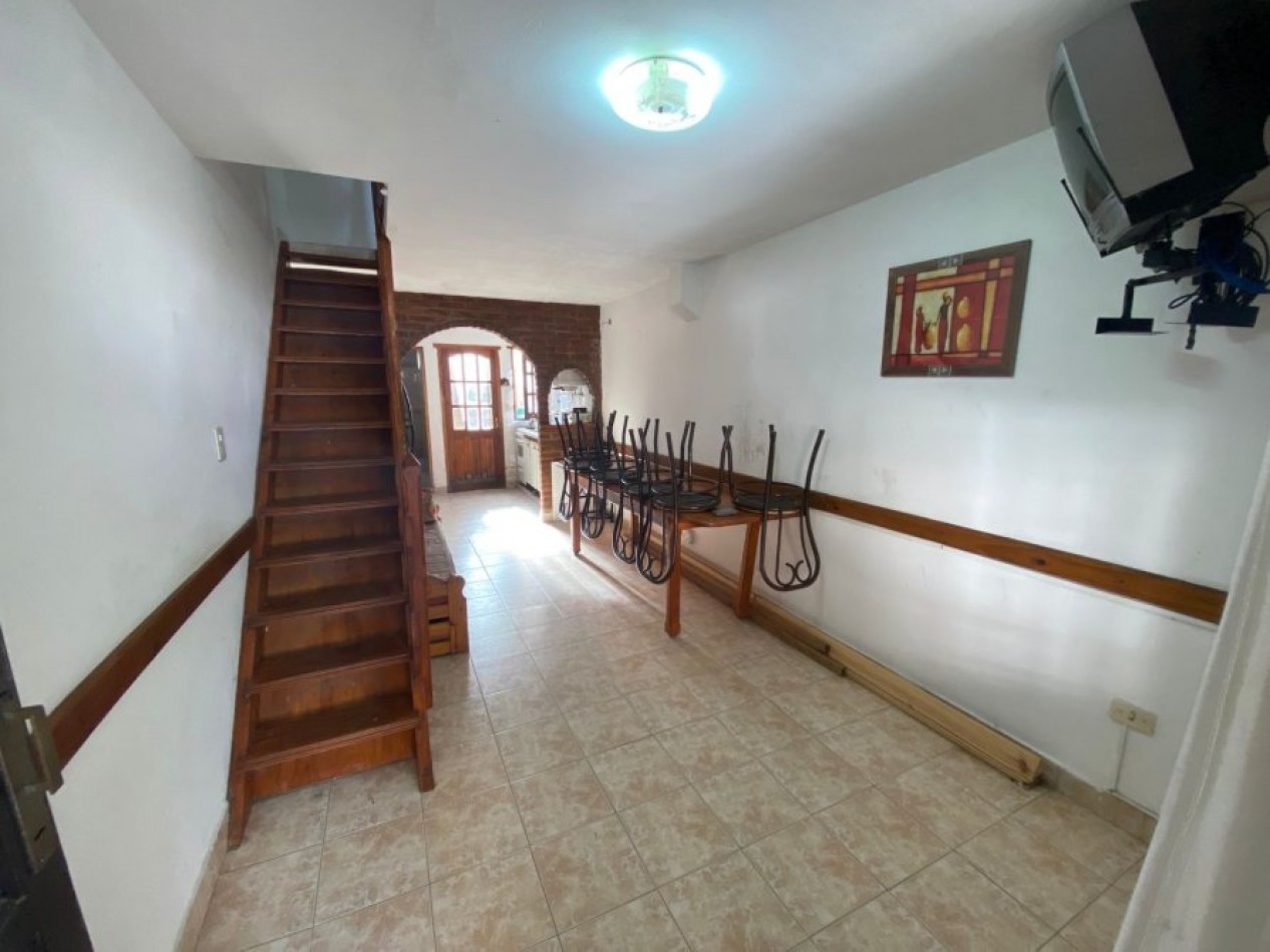 VENTA EN SANTA TERESITA, DUPLEX CERCA DEL MAR CON COCHERA Y GAS NATURAL
