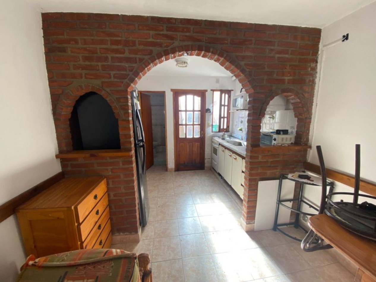 VENTA EN SANTA TERESITA, DUPLEX CERCA DEL MAR CON COCHERA Y GAS NATURAL