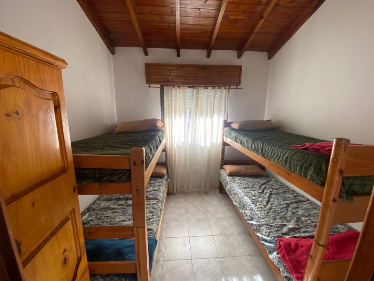 VENTA EN SANTA TERESITA, DUPLEX CERCA DEL MAR CON COCHERA Y GAS NATURAL