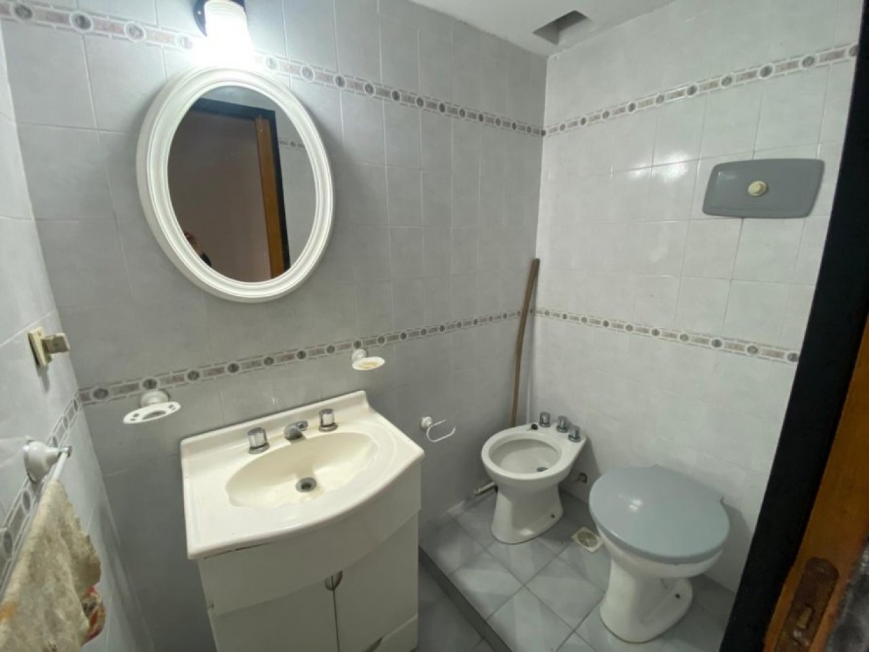 VENTA EN SANTA TERESITA, DUPLEX CERCA DEL MAR CON COCHERA Y GAS NATURAL