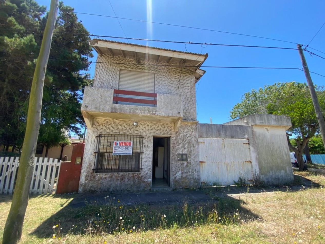 VENTA EN LA COSTA DUPLEX 3 ambientes a metros del mar