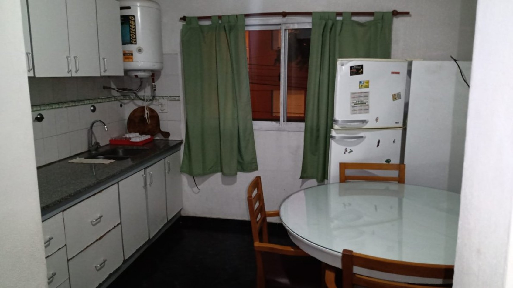 LOCAL 200M2 + DEPTO 4 AMBIENTES CON BALCON Y TERRAZA