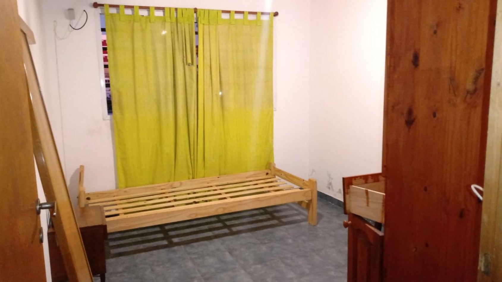 LOCAL 200M2 + DEPTO 4 AMBIENTES CON BALCON Y TERRAZA