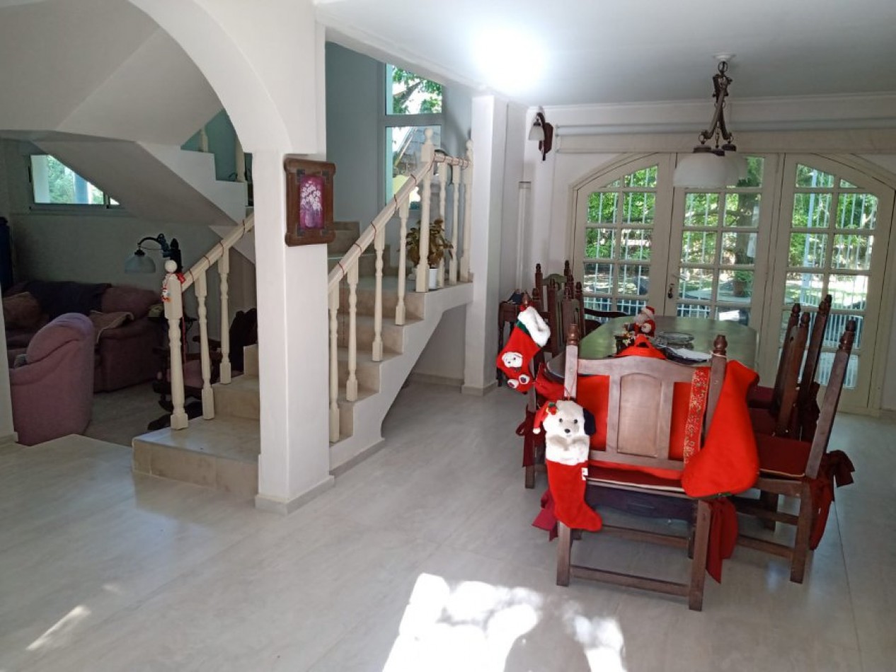 VENTA SANTA TERESITA, CHALET + CABAÑAS C/ PARQUE Y PISCINA, IDEAL VIV. / RENTA / HOTEL / GASTRONOMIA