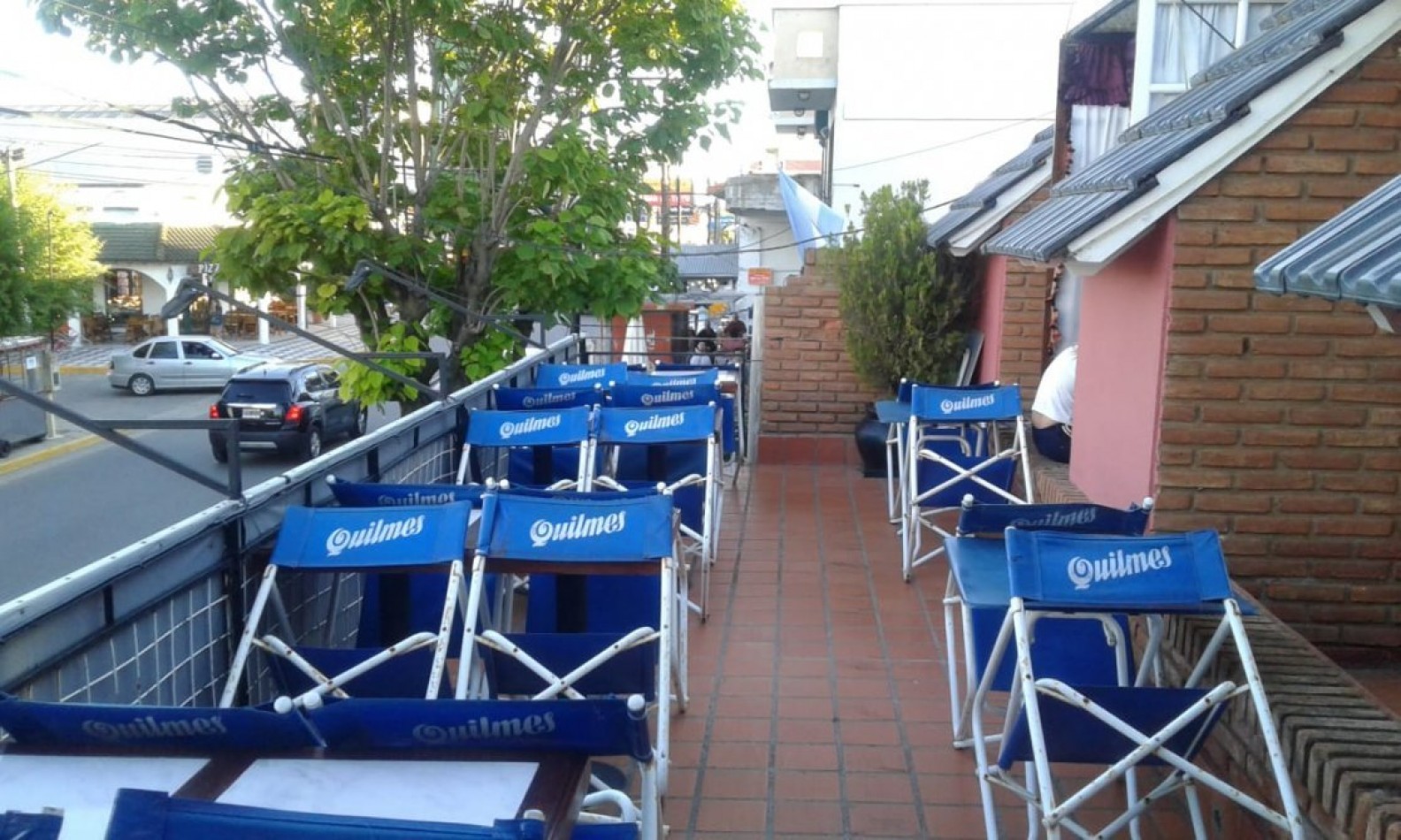 VENDO FONDO COMERCIO IMPORTANTE RESTO BAR CONCERT . UNICO EN LA COSTA