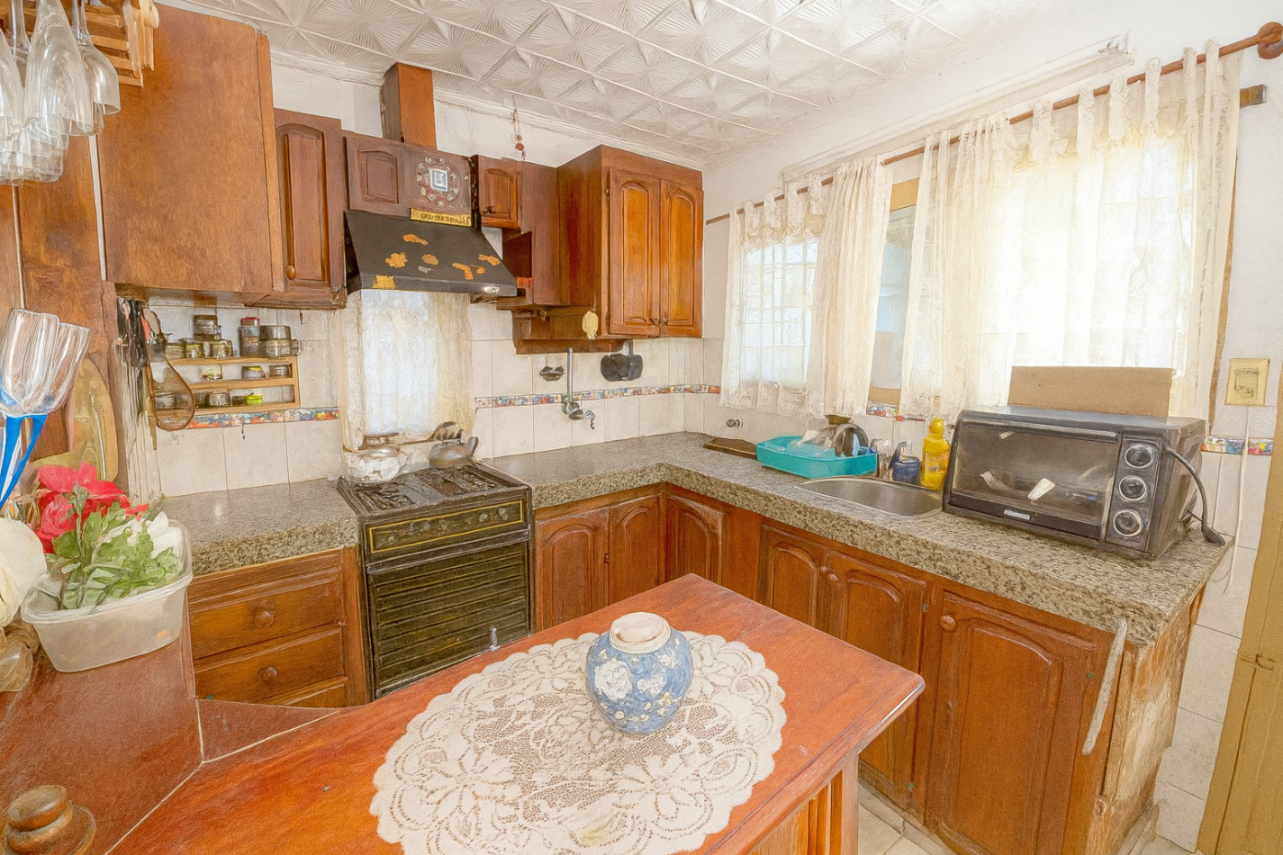 VENDO CASA EN LA COSTA, 3 AMBIENTES CON GAS NATURAL, OPORTUNIDAD