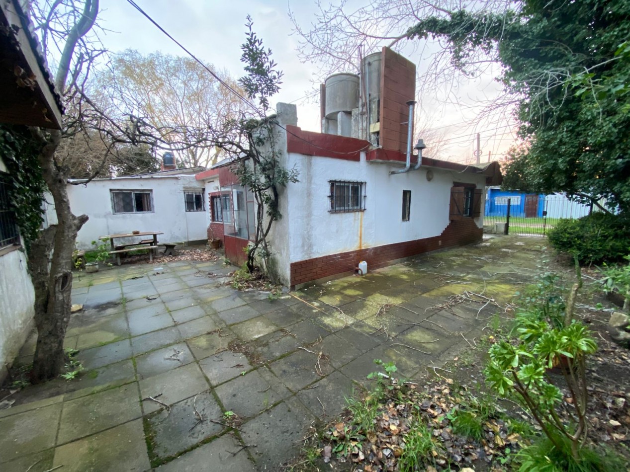 VENDO CASA EN LA COSTA, 3 AMBIENTES CON GAS NATURAL, OPORTUNIDAD