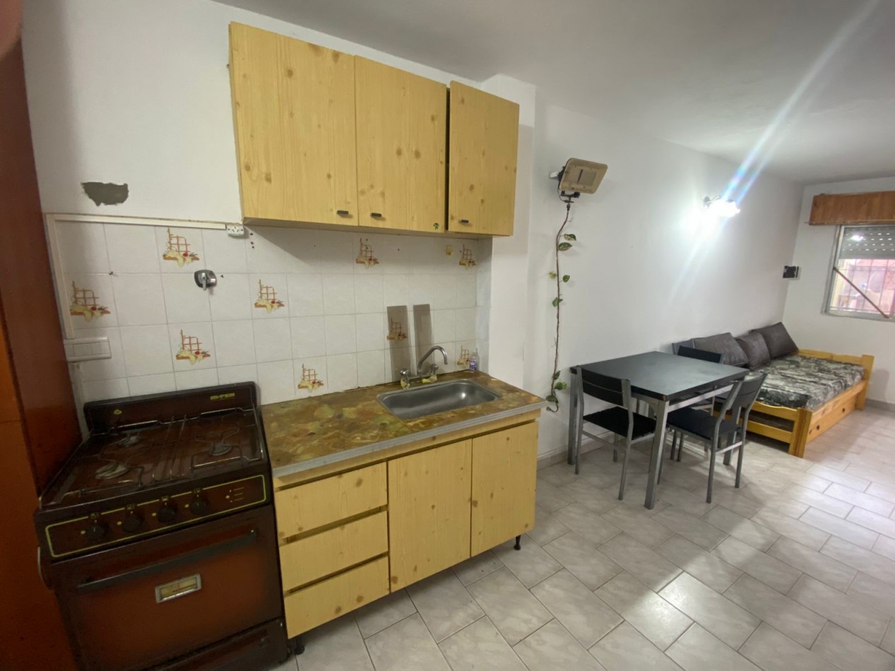 ALQUILER ANUAL, DUPLEX 3 AMB, CON ESPACIO PARA AUTO