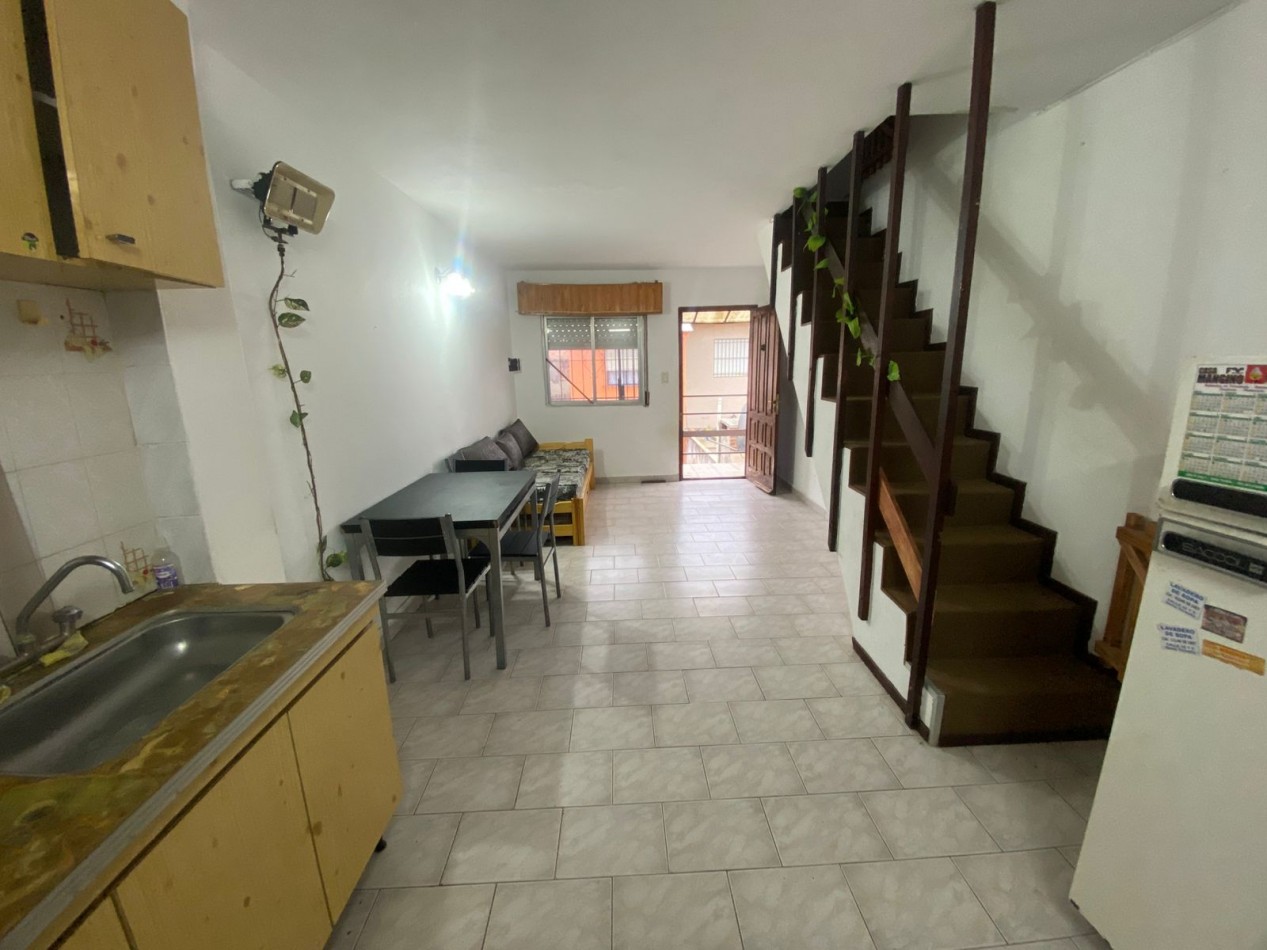 ALQUILER ANUAL, DUPLEX 3 AMB, CON ESPACIO PARA AUTO