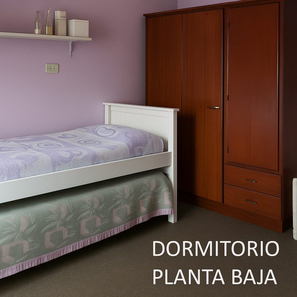 VENTA EN SANTA TERESITA IMPORTANTE CASA 4 AMB + LOCAL AL FRENTE, GAS NATURAL