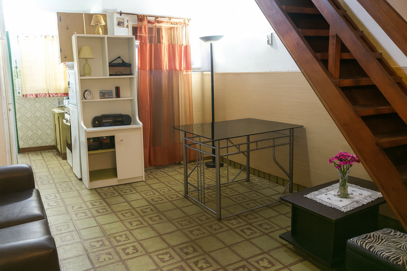 PH CON PATIO A 2 CUADRAS DEL MAR