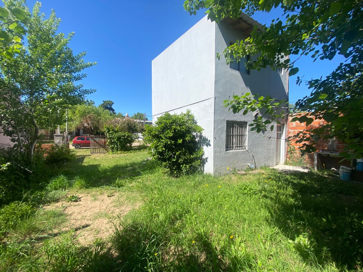 VENDE EN LA COSTA CASA EN DUPLEX C/TERRENO, OPORTUNIDAD