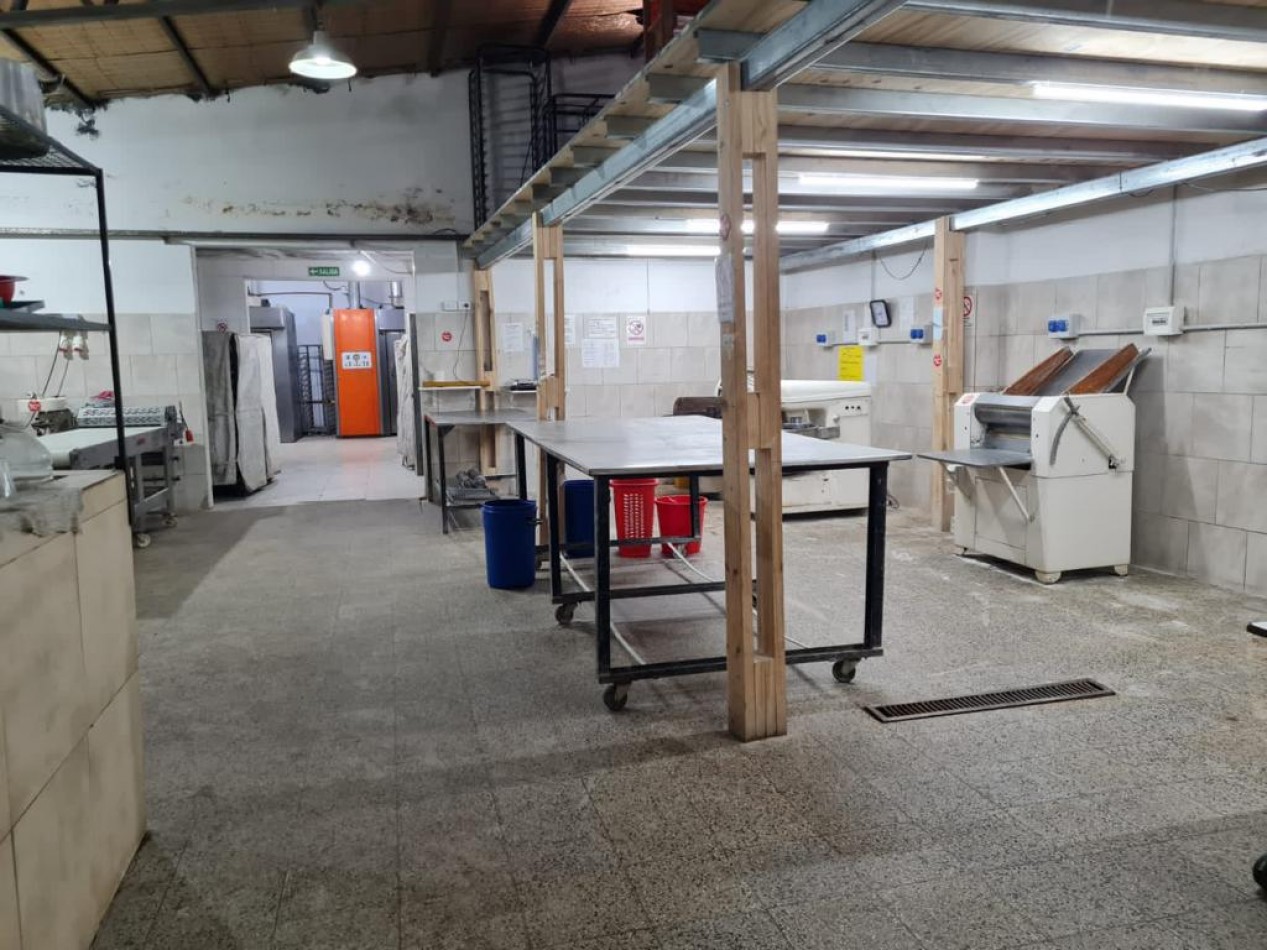 VENDE EN LA COSTA LOCAL CON VIVIENDA APTO LOGISTICA, DEPOSITO, COMERCIO, INDUSTRIA