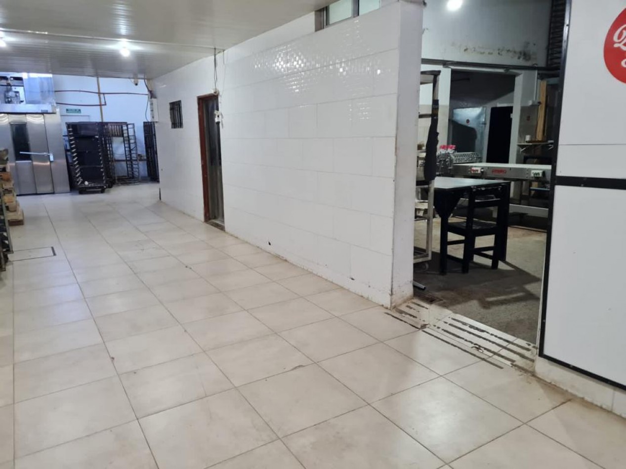 VENDE EN LA COSTA LOCAL CON VIVIENDA APTO LOGISTICA, DEPOSITO, COMERCIO, INDUSTRIA