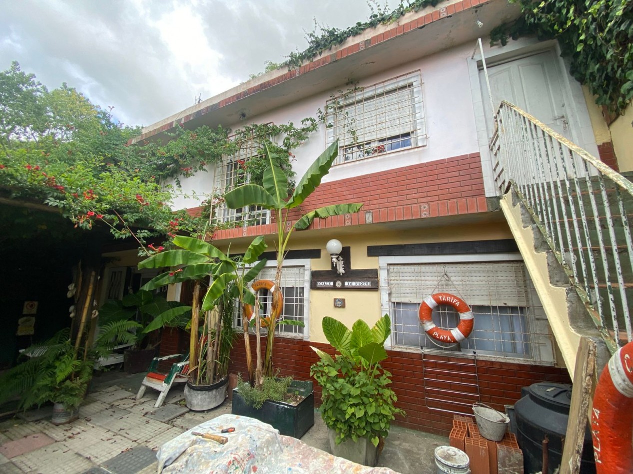 CASA EN VENTA EN SANTA TERESITA, 4 AMBIENTES 