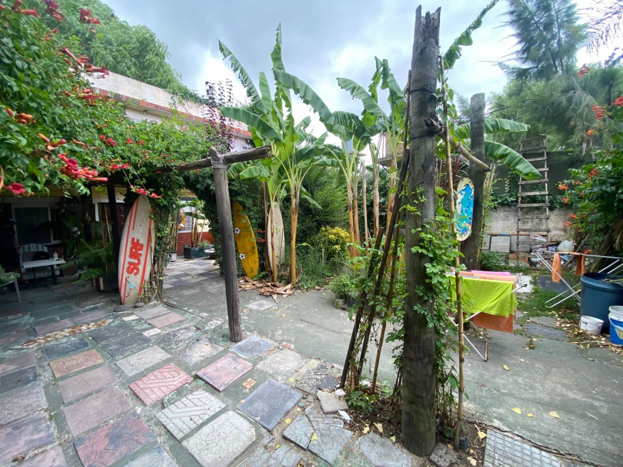 CASA EN VENTA EN SANTA TERESITA, 4 AMBIENTES 