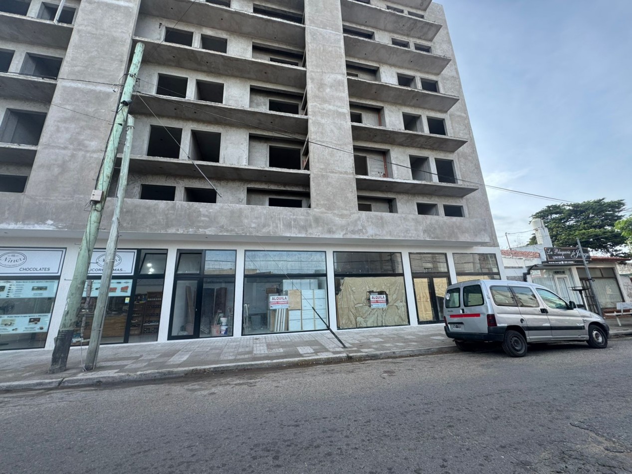 LOCAL COMERCIAL